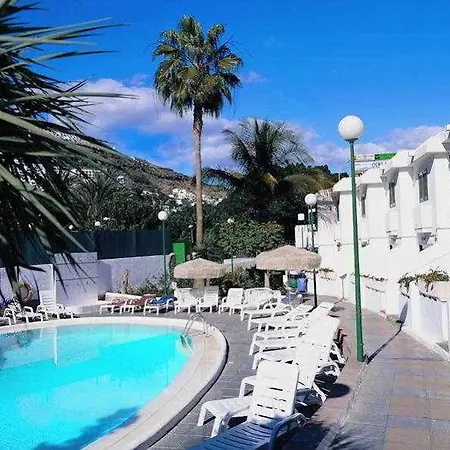 Otel Niza 2*